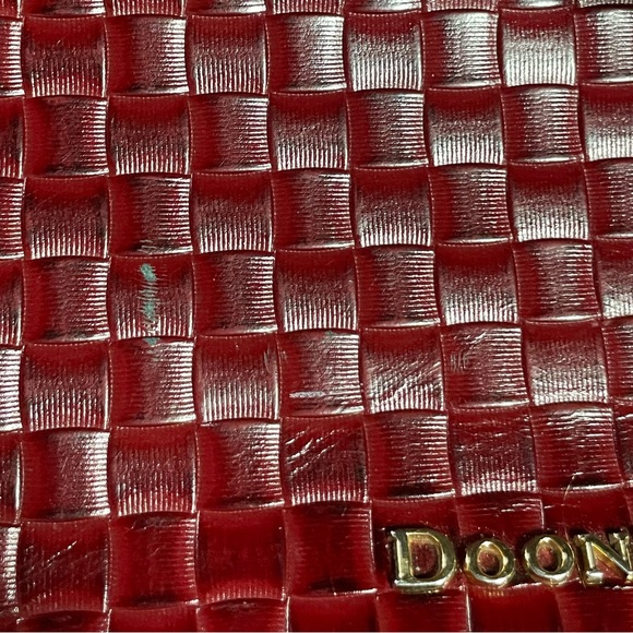 DOONEY & BOURKE GENTLY USED LARGE RED SATCHEL. - Picture 10 of 10